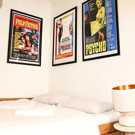 Central Park Hollywood Apartment Bucareste Exterior foto
